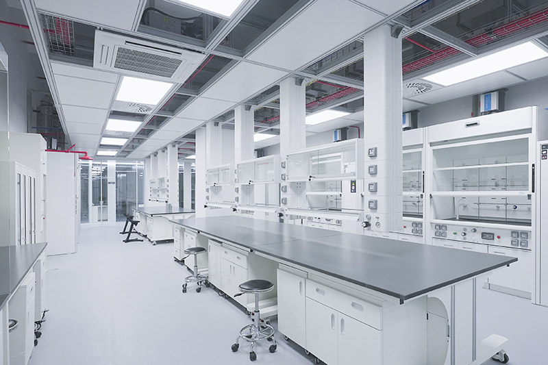 巴州实验室革新：安全与科技的现代融合